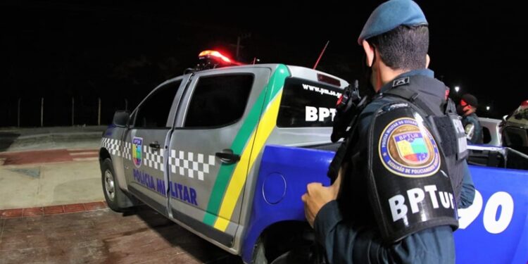 PM prende mulher suspeita de cometer maus-tratos contra o próprio filho na Zona Sul da capital