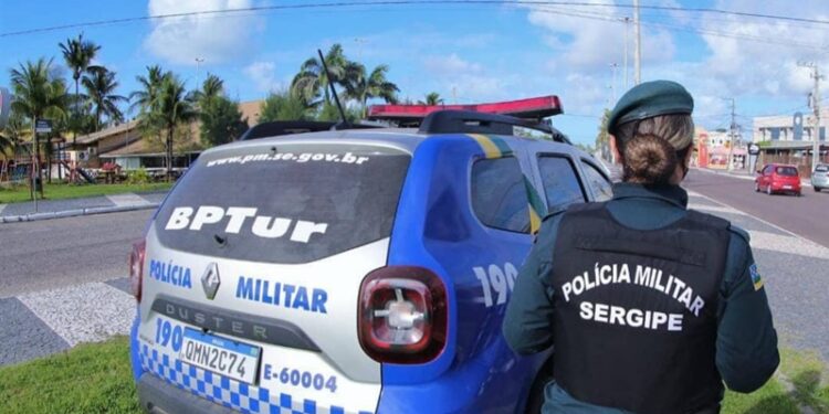 PM prende foragido da Justiça durante patrulhamento no Bairro Atalaia