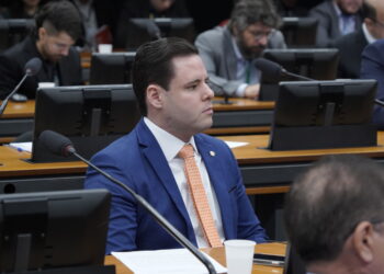 Rodrigo Valadares desmascara Delgatti durante a CPMI do 8 de Janeiro