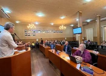 Laranjeiras: Vereadores aprovam PL para a implantação do cartão Din Din