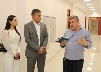 Pato Maravilha visita instalações do Hospital do Amor em Lagarto