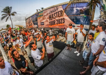 Praia da Caueira se destaca e pode entrar pro calendário oficial de Campeonato de Surf
