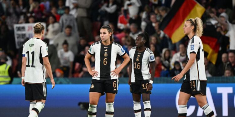 Bicampeã, Alemanha é eliminada da Copa ao empatar com sul-coreanas