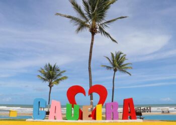 Juiz confirma em decisão que novas construções na praia da Caueira estão liberadas