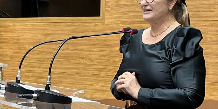 Áurea Ribeiro destaca importância do aleitamento materno