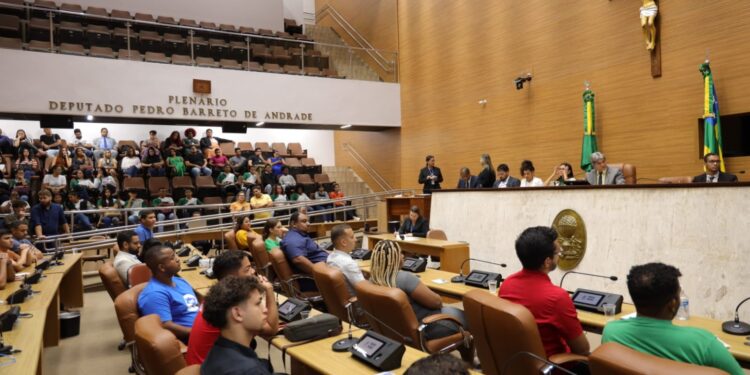 Sessão Especial na Alese debate políticas públicas para a juventude