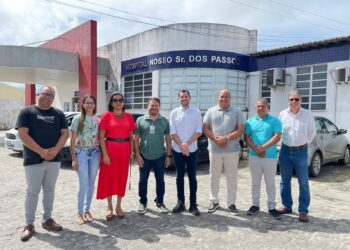 Neto Batalha visita hospital em São Cristóvão e garante emendas para melhorar atendimento da população
