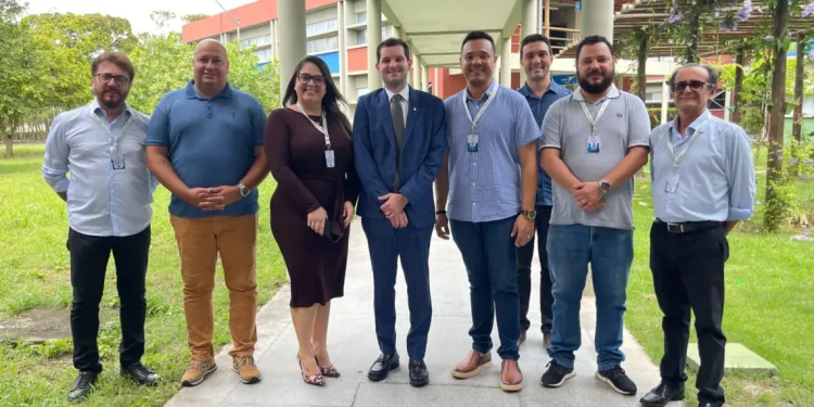 Neto visita SergipeTec e destina emendas para estimular o desenvolvimento tecnológico