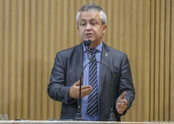 Elber Batalha sugere solução para corredores de ônibus