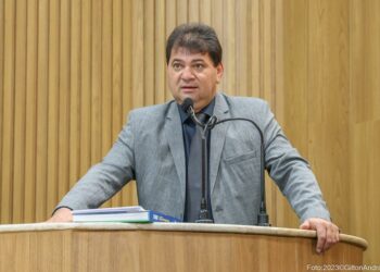 Milton Dantas faz seu primeiro pronunciamento na Câmara Municipal de Aracaju