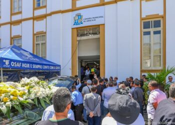 Corpo do ex-vereador Thiaguinho Batalha é sepultado em Aracaju