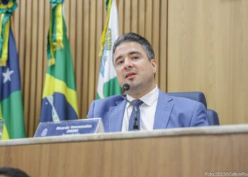 Parlamentares repercutem falecimento de Thiaguinho Batalha e cassação de vereadores