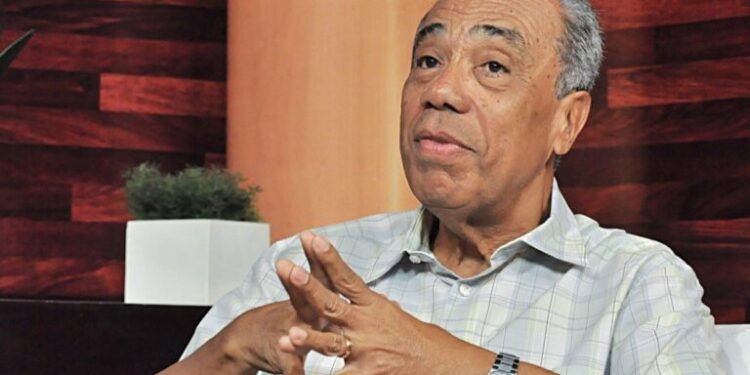 Deputado estadual Garibalde Mendonça propõe homenagem ao ex-governador João Alves Filho