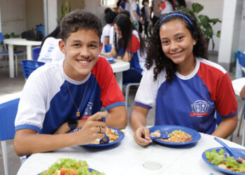 Escolas públicas estaduais têm alimentação escolar garantida e cardápio diversificado