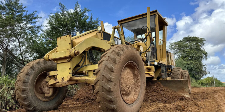 Obra de adequação promove melhoria na ligação entre estrada vicinal e Povoado Cardoso