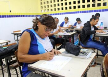 PMA iniciará período de reclassificação para quem deseja ingressar na EJA