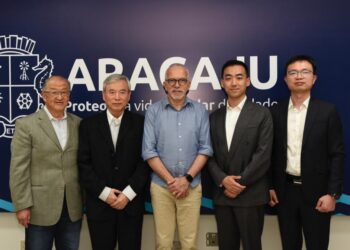 Prefeito Edvaldo recepciona empresários chineses interessados em investir em Aracaju