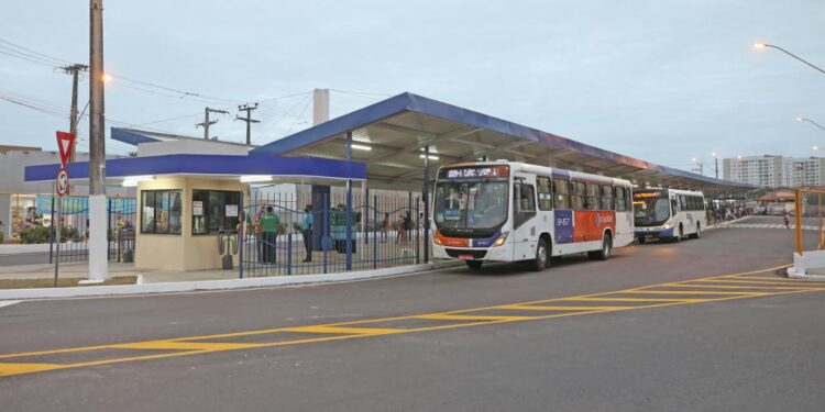 Novos corredores e terminais garantem agilidade e conforto a usuários do transporte público