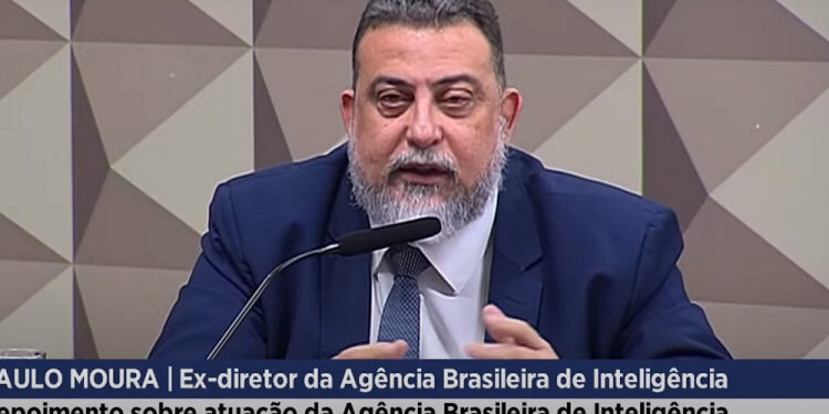 Ex-diretor da Abin diz ter advertido Gonçalves Dias sobre risco de ataques a prédios dos Três Poderes uma hora antes de invasão, em janeiro