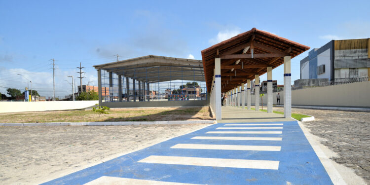 Reformas de escolas estaduais contemplam modernos sistemas contra incêndio e de acessibilidade