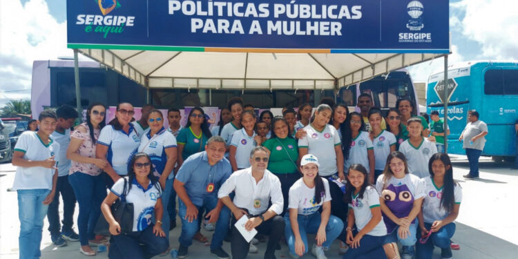 Mulheres aprovam serviços ofertados pelo Governo durante 10ª edição do ‘Sergipe é aqui’ em Capela