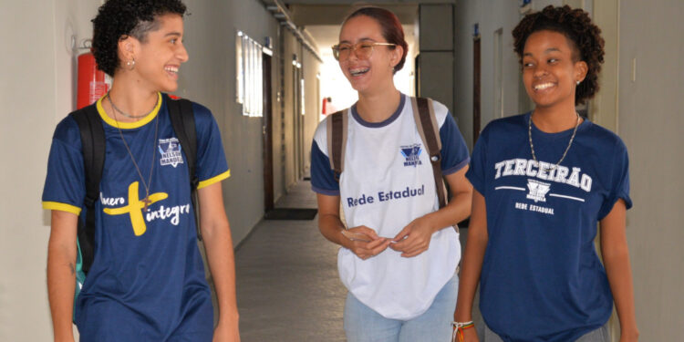 Escolas estaduais retornam às aulas na segunda-feira, 7