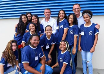 Fábio Mitidieri entrega obra no Centro de Referência EJA de Estância