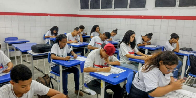 Mais de quatro mil alunos participam das Olimpíadas de Ciências da Natureza das escolas públicas do sul sergipano