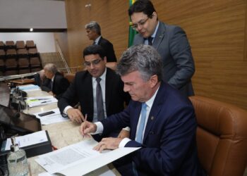 Garibalde Mendonça assume a presidência da Alese