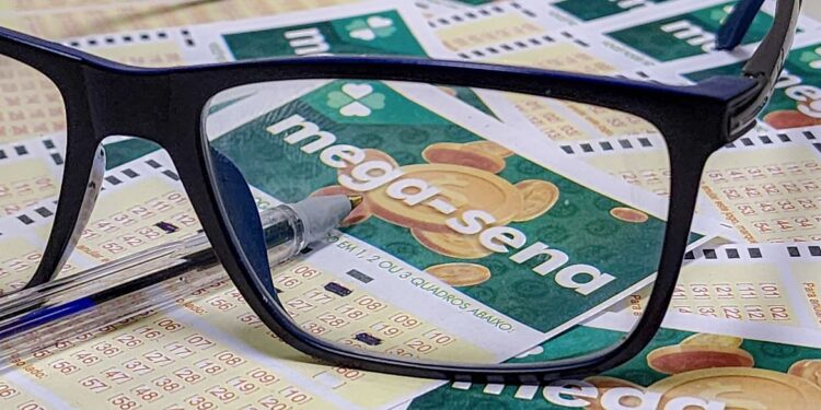 Mega-Sena sorteia nesta quinta prêmio acumulado em R$ 5,2 milhões