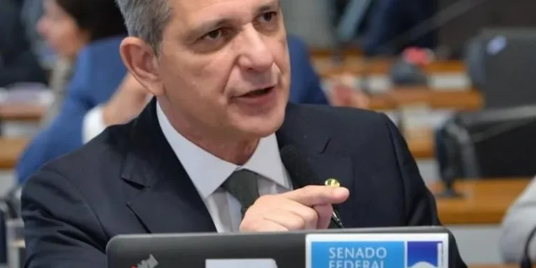 Senador Rogério Carvalho comenta adiamento do depoimento de Braga Netto e revela expectativas em relação a Crivelatti