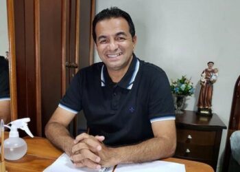 “Tenho Valmir de Francisquinho como meu candidato [em Itabaiana]”, diz prefeito Adailton Sousa