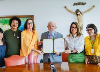 Mulheres vítimas de violência terão direito a auxílio-aluguel