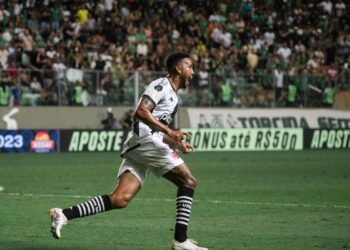 Brasileiro: Vasco derrota América-MG para sair da zona do rebaixamento