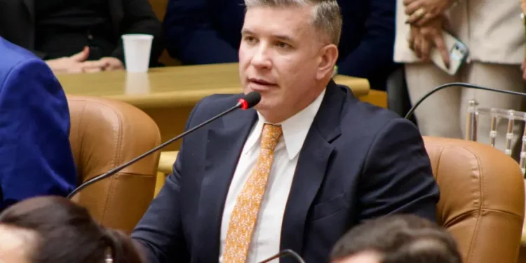 Lei que cria a Carteira de Identificação da Pessoa com Fibromialgia é sancionada