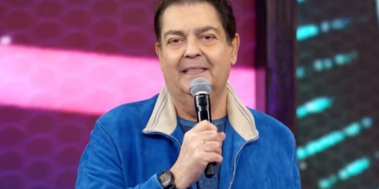 Faustão é transferido para unidade semi-intensiva e evolui bem