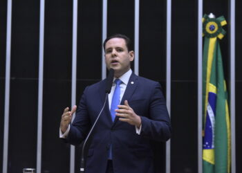 “Um Judiciário que bem entende legislar e julgar no Brasil” critica Rodrigo Valadares sobre atuação do STF