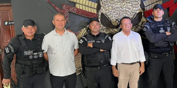 Prefeito Alberto Macedo reconhece a importância do trabalho integrado com as forças de segurança