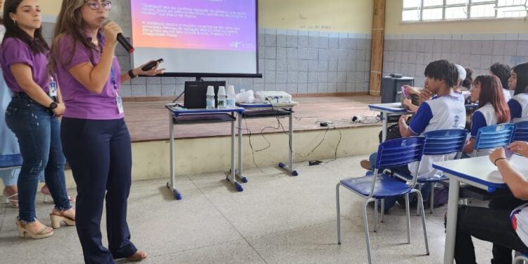 ‘Papo Cabeça’: palestra sobre violência doméstica é levada para escola