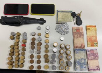 Ação conjunta prende casal em flagrante por tráfico de drogas em Simão Dias