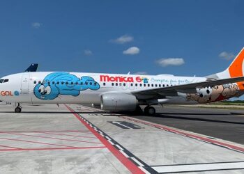 Avião temático da Mônica pousa pela primeira vez em Aracaju