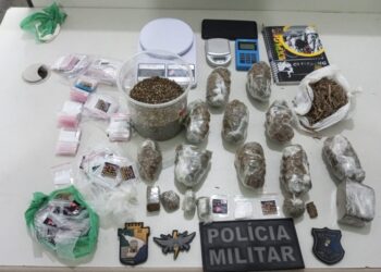 PM prende suspeito de tráfico de drogas em Nossa Senhora do Socorro