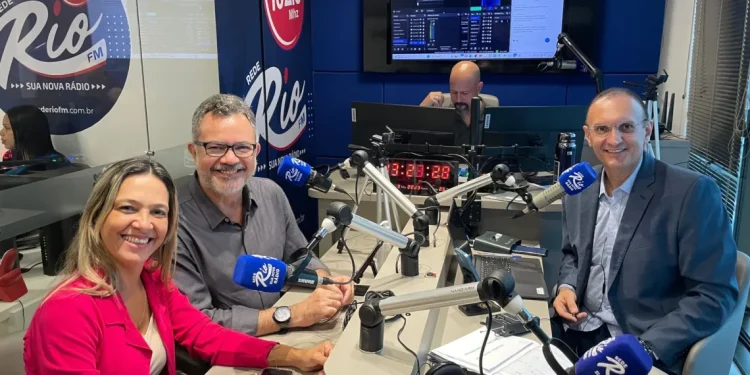 Aracaju: Sheyla Galba coloca nome à disposição para Prefeitura para as eleições em outubro de 2024