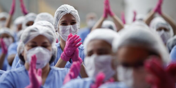 Sindicato dos Enfermeiros quer que Estado e Municípios paguem o novo piso como salário base, e não como ‘abono’