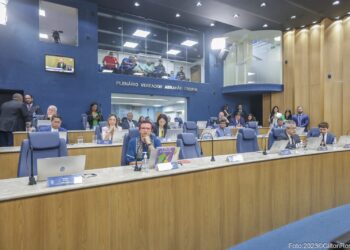 Mesa Diretora promulga alteração à Lei Orgânica e Aracaju passará a ter 26 vereadores na próxima eleição