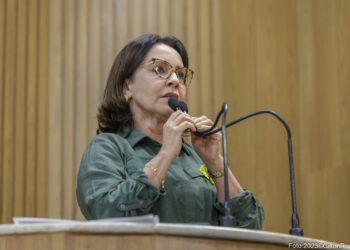 “Eleições chegando, começaram as obras para maquiar os problemas”, afirma Emília