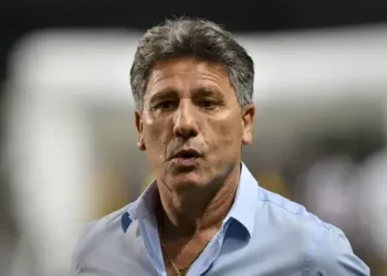 Aconteceu agora há pouco: Torcida do Grêmio detona nas redes sociais e questiona queridinho de Renato Gaúcho