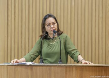 “Viagem de Edvaldo à China tem diárias de quase R$ 35 mil”, afirma Emília