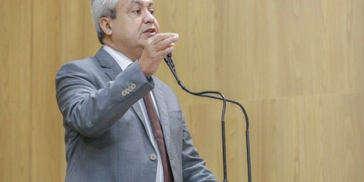 Elber Batalha cobra novamente a prorrogação da Lei de Transações Tributárias