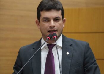 Paulo Júnior comemora sanção de lei que transforma Fasc em bem de interesse cultural